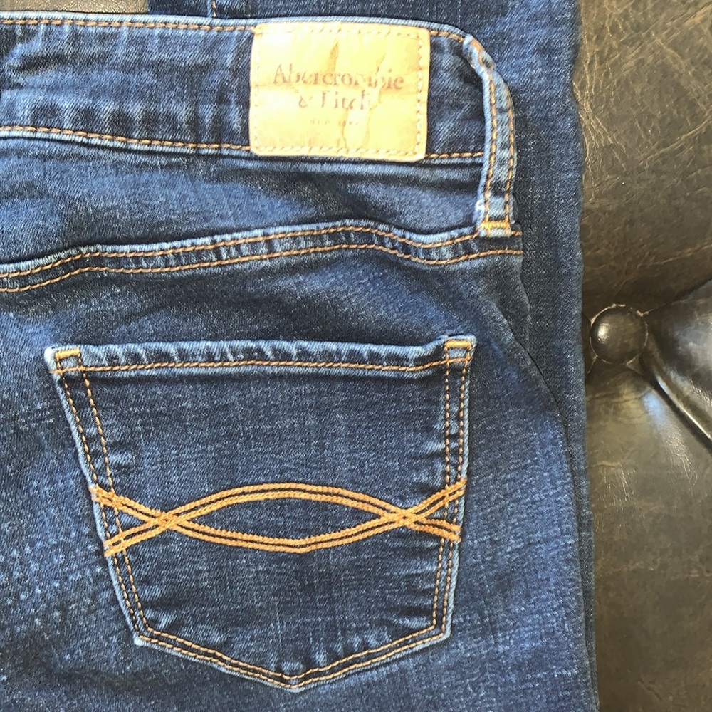 Abercrombie & Fitch super skinny jeans size 2R - Picture 6 of 6